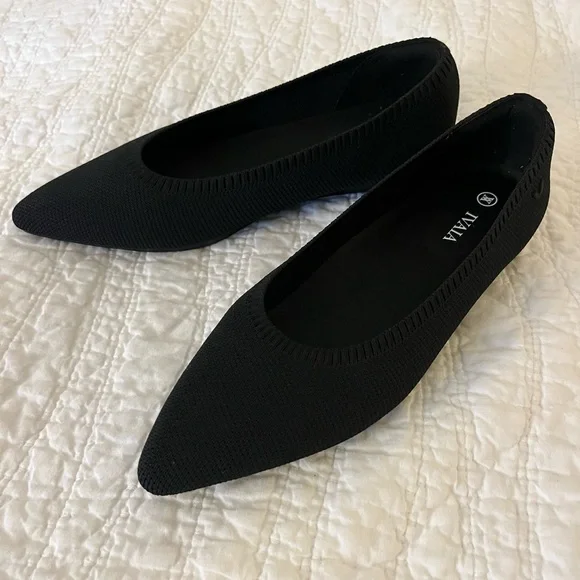 NWOT VIVAIA pointed black ballet flats 38.5 / 7.5 - Picture 2 of 10